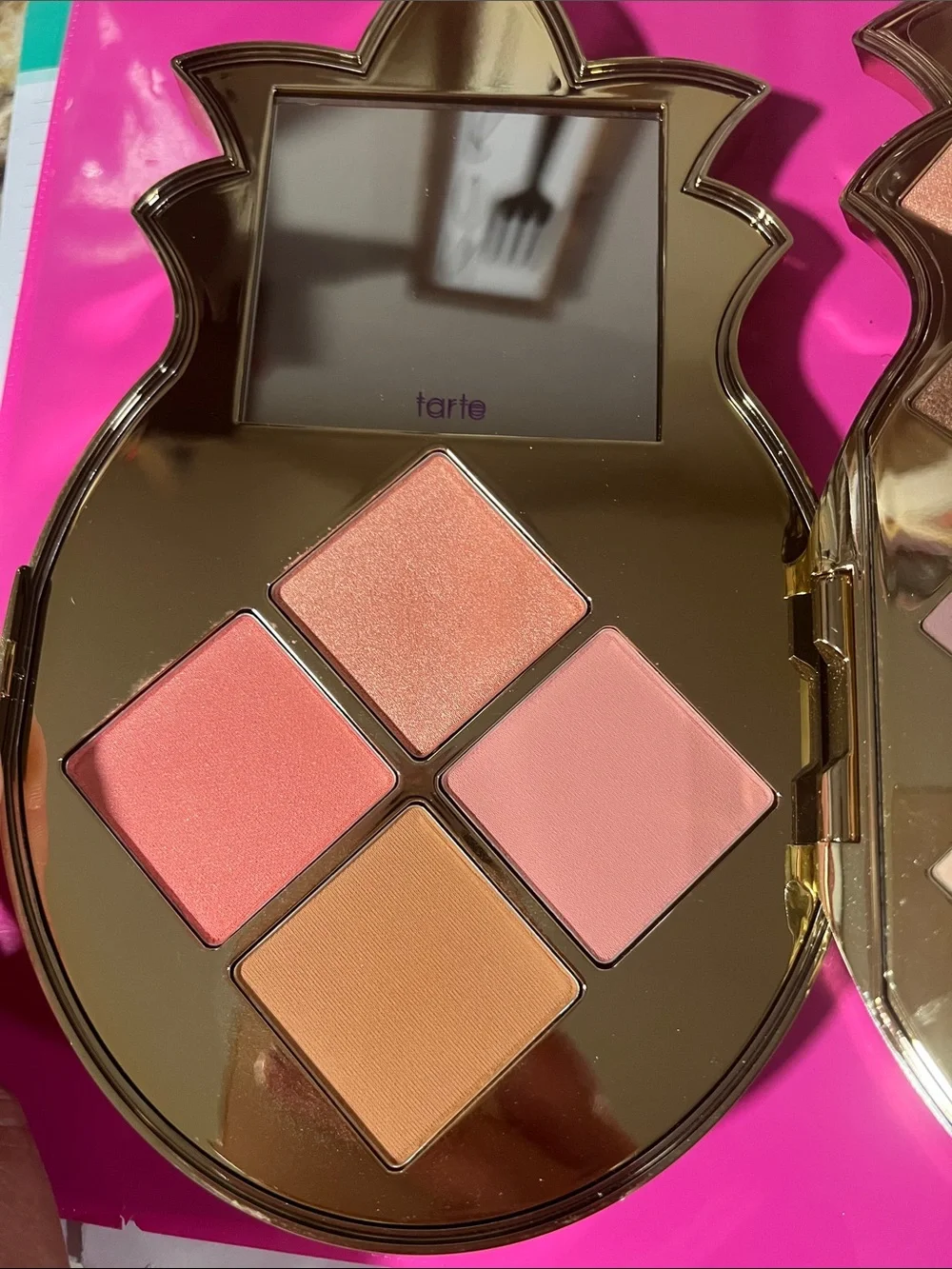 tarte shiny gold